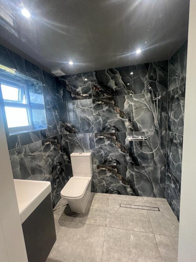 הית'רו Large Studio Flat B Near Heathrow מראה חיצוני תמונה